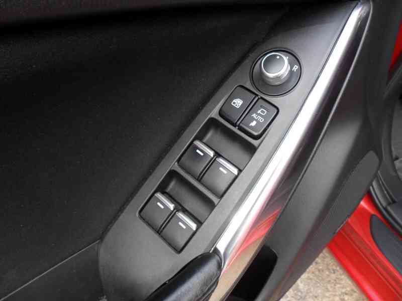 Mazda 6 2.0 SKYACTIV-G 165 Exclusive-Line benzín 121kw - foto 6