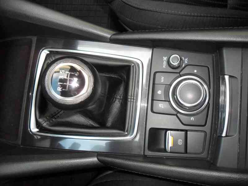 Mazda 6 2.0 SKYACTIV-G 165 Exclusive-Line benzín 121kw - foto 10