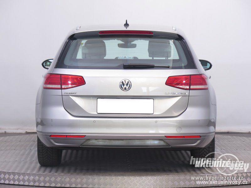 Volkswagen Passat 2.0, nafta, RV 2015 - foto 9