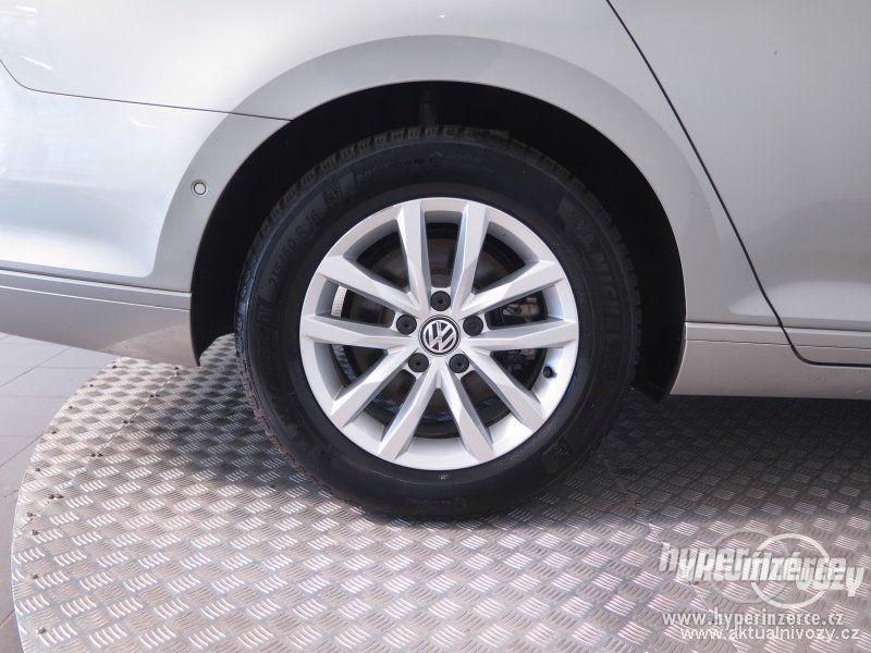 Volkswagen Passat 2.0, nafta, RV 2015 - foto 28