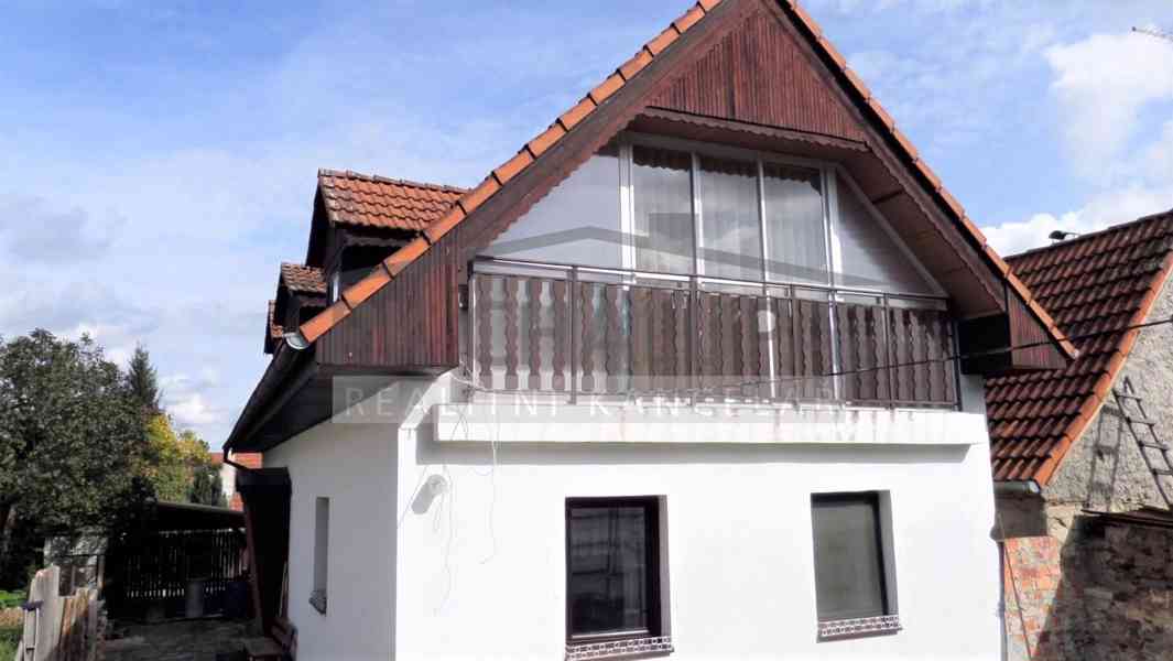 Prodej rodinného domu ve středu obce Přísečná, bytová část 3+1, 2x WC, koupelna, balkon, 478 m2 - foto 2