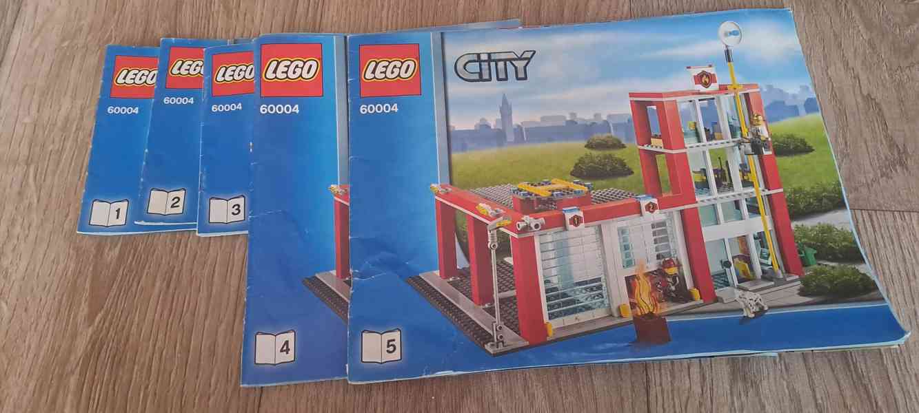 Lego city 60004 (hasičská stanice) - foto 8