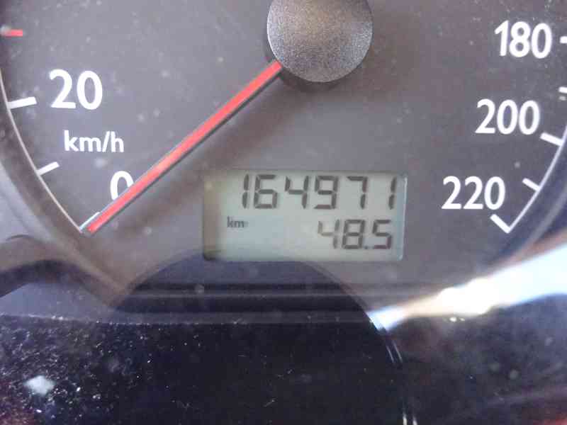 VW Polo 1.2i r.v.2003 (47 kw) STK:1/2025 ČR - foto 7
