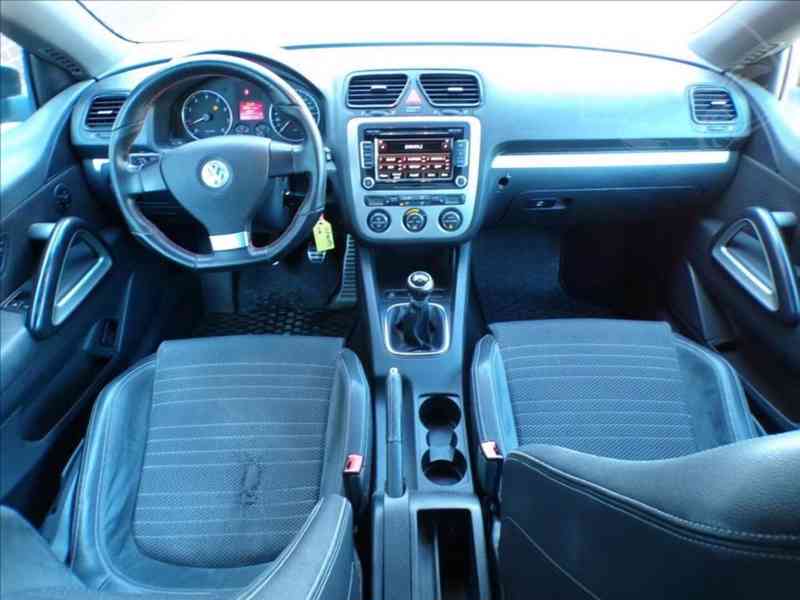 Volkswagen Scirocco 1,4 TSI SPORT - foto 5