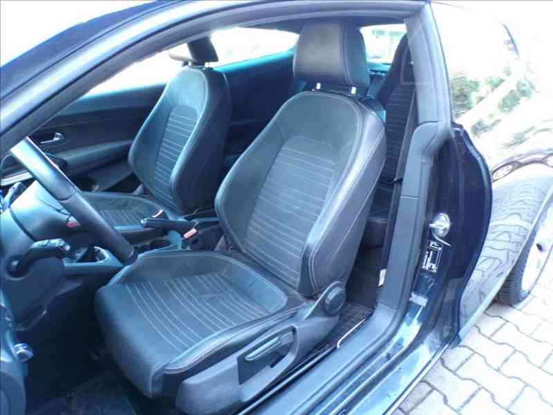 Volkswagen Scirocco 1,4 TSI SPORT - foto 8
