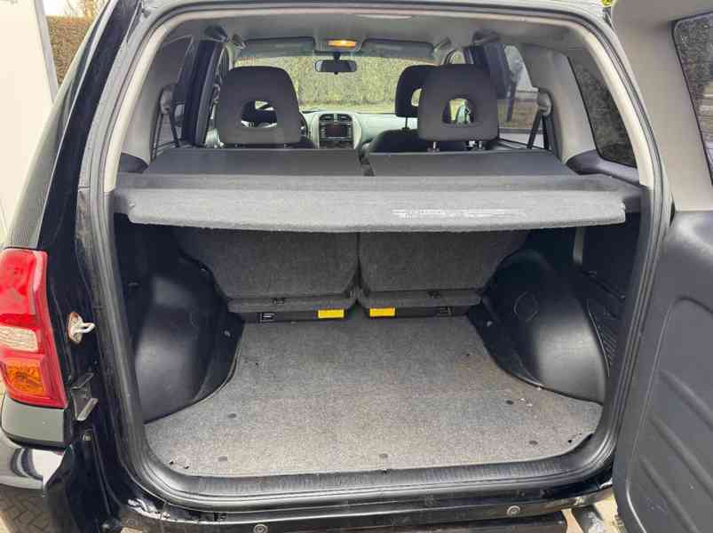 Toyota RAV 4 2.0i Sol benzín 110kw - foto 15