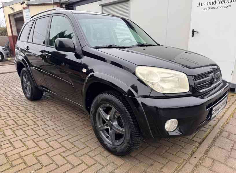 Toyota RAV 4 2.0i Sol benzín 110kw - foto 1