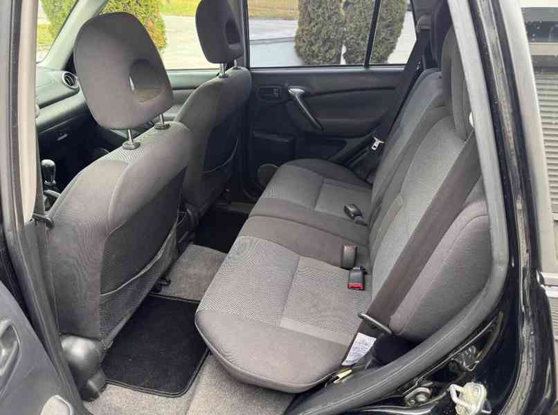 Toyota RAV 4 2.0i Sol benzín 110kw - foto 14