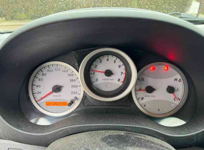 Toyota RAV 4 2.0i Sol benzín 110kw - foto 9