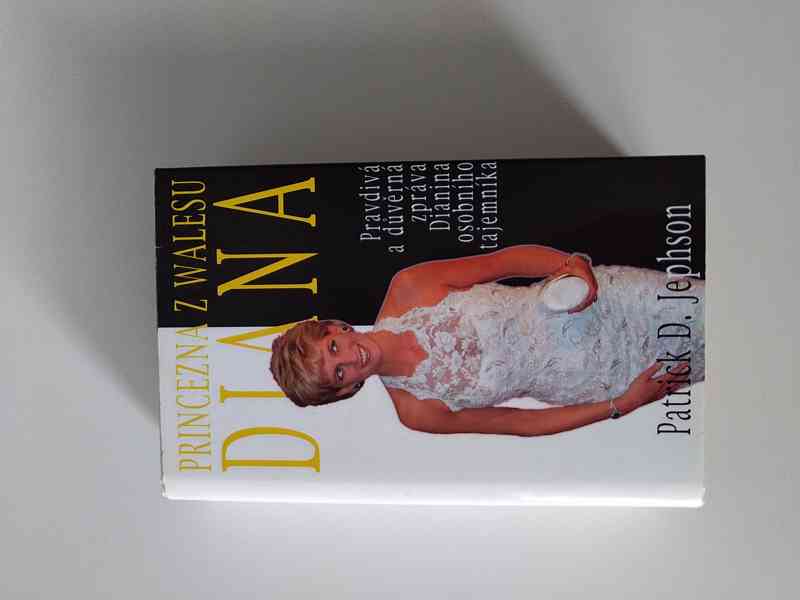 Kniha "Diana, princezna z Walesu"