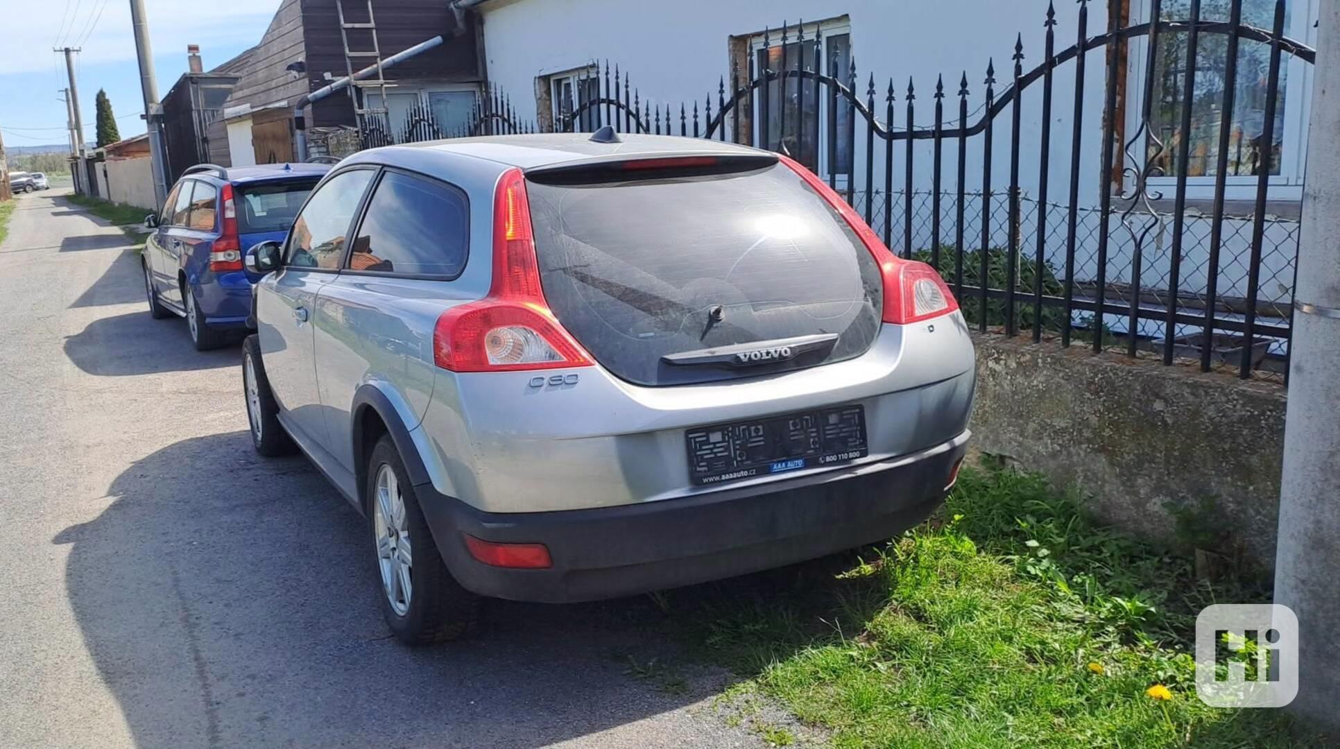 Náhradní díly Volvo C30 1.6 HDI 80kW,namontuji prodaný díl.K - foto 1