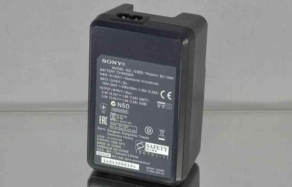 Sony BC-QM1 nabíječka pro aku série H,P,V,M,W*USB* - foto 2