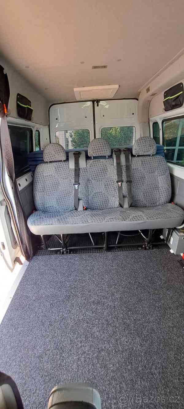 FORD TRANSIT BUS s obytnou vestavbou - foto 16