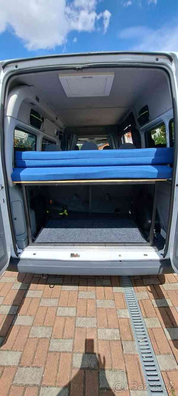 FORD TRANSIT BUS s obytnou vestavbou - foto 12