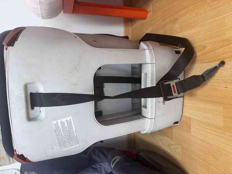 Autosedačka - foto 2