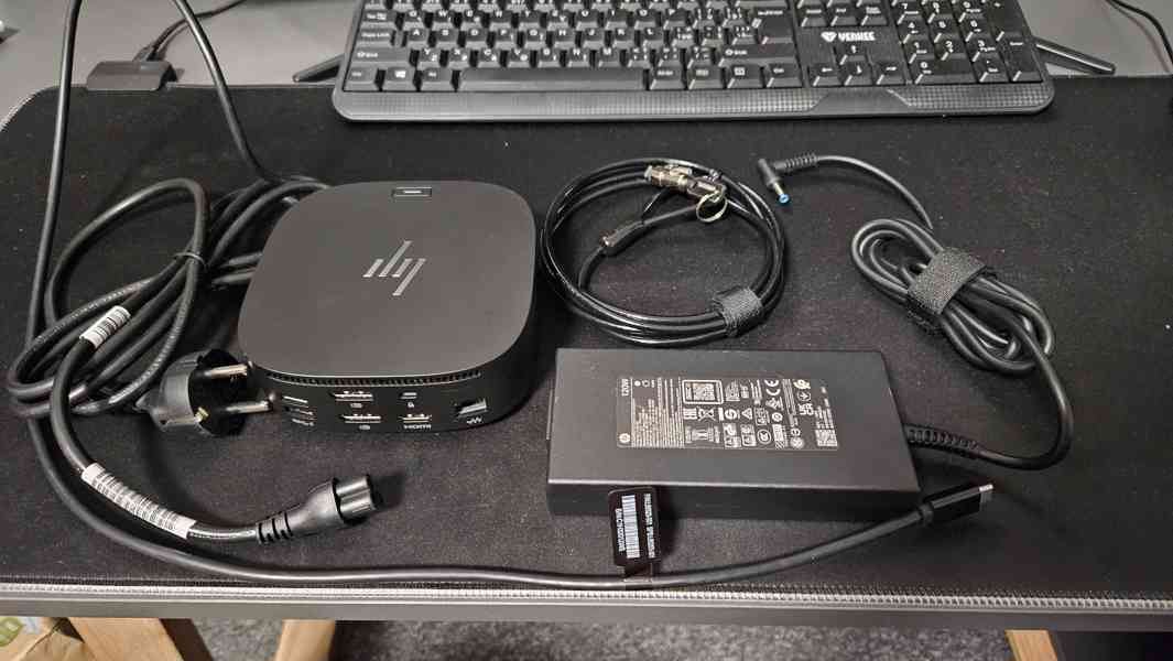Dokovací stanice HP USB-C G5 + Adapter TPN-LA18+ zámek HP