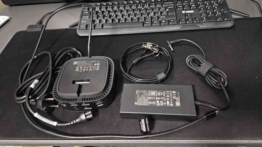 Dokovací stanice HP USB-C G5 + Adapter TPN-LA18+ zámek HP - foto 2