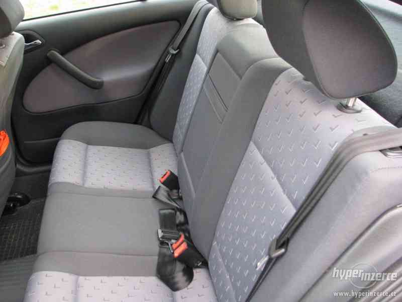 ŠKODA OCTAVIA 1.9 SDI, 50 kW, Ambiente, r. v. 2002 - foto 9