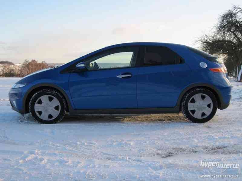 Honda Civic 1.8 i-VTEC-SPORT - foto 1