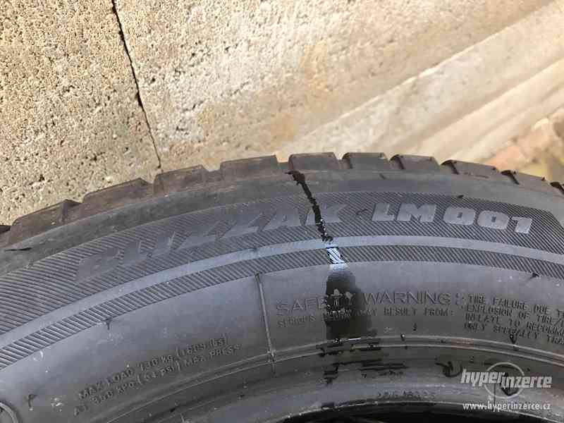 sada zimních pneumatik Bridgestone BLIZZAK LM 001 - foto 3