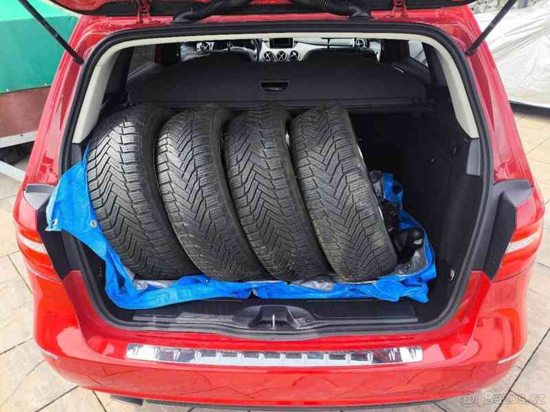 Mercedes-Benz Ostatní 1,6   W246 90kW benzín manuál - foto 3