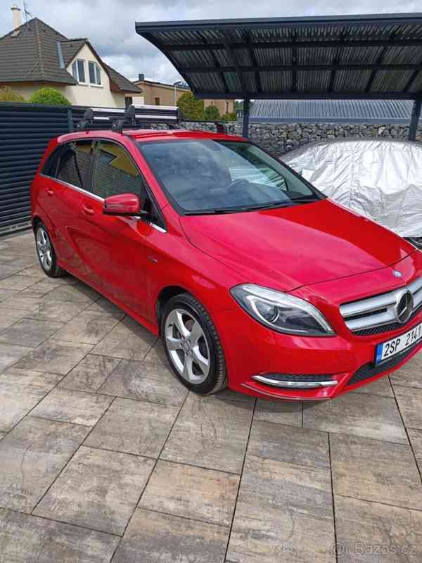 Mercedes-Benz Ostatní 1,6   W246 90kW benzín manuál - foto 2