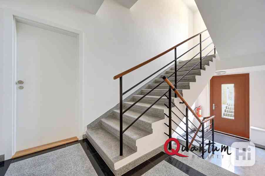Exkluzivní prodej nové bytové jednotky 2+kk o celkové podlahové ploše 58,6 m2 + balkón 8,7 m2 v práv - foto 26