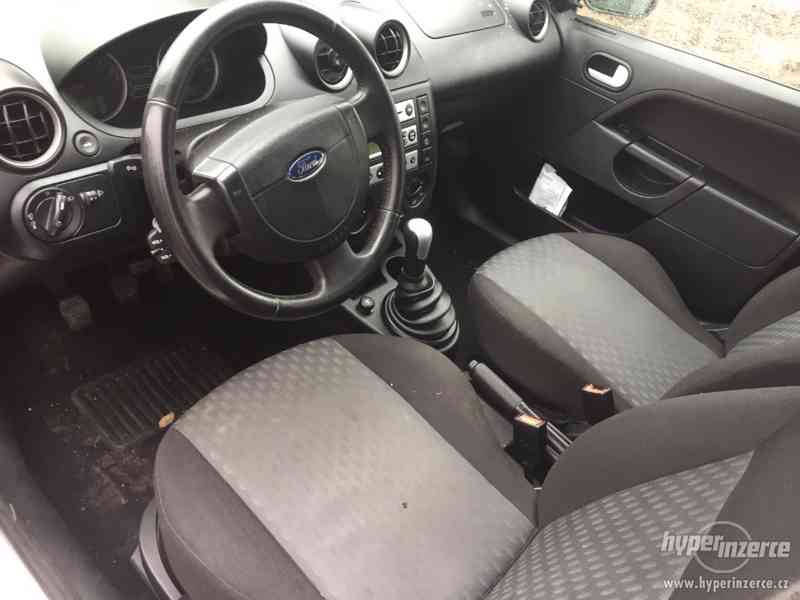 Ford Fiesta 1.4 tdci - foto 3