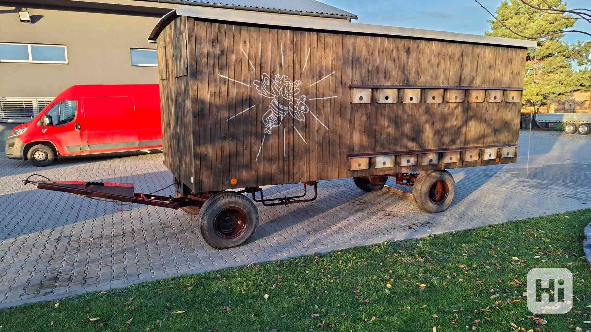 Maringotka včelín - foto 1