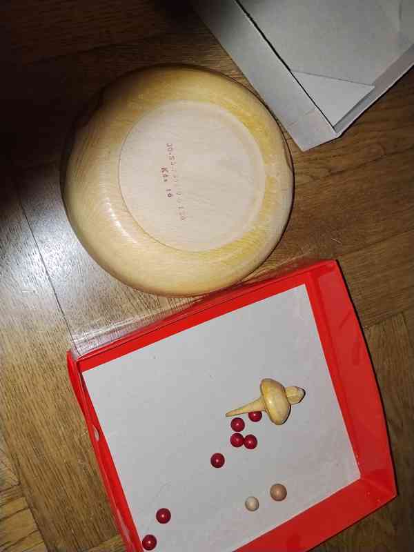 Stará dřevěná hra - TYROLSKÁ RULETA s káčou  - foto 3