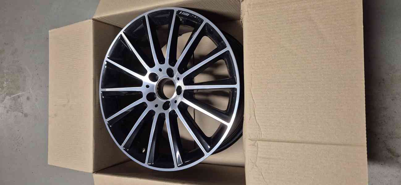 Mercedes-Benz AMG Originální ALU kolo třída C C205 - foto 3