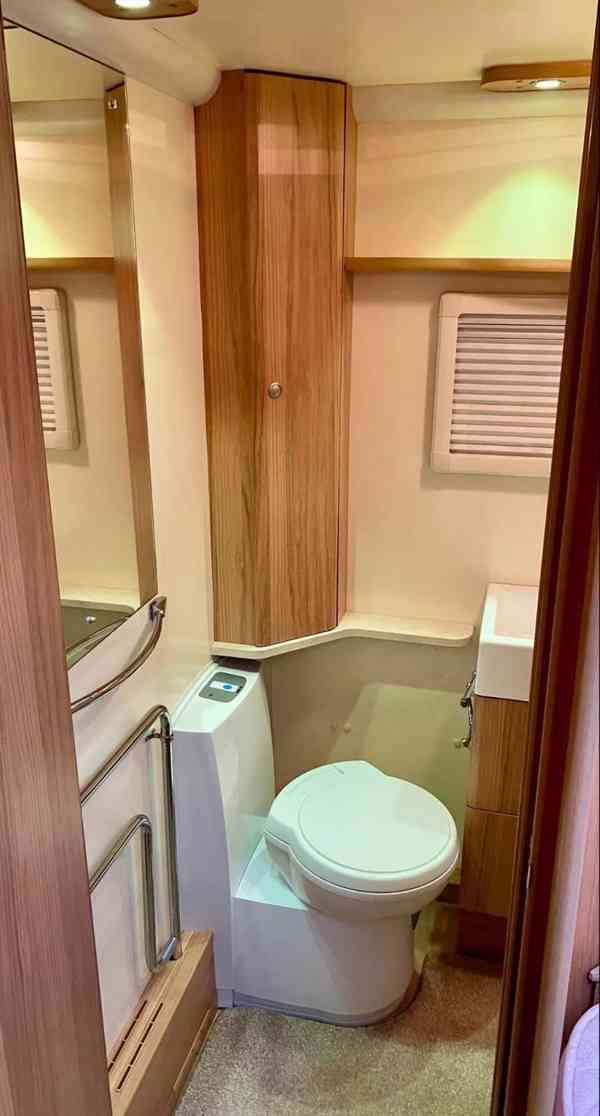 Karavan Elddis Odyssey 482 rok 2009 - foto 11