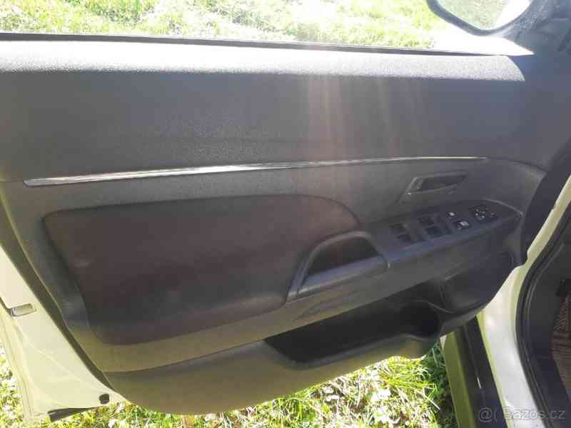 Mitsubishi ASX 1,6 rok r.v 2015 najeto 57 000 km - foto 13
