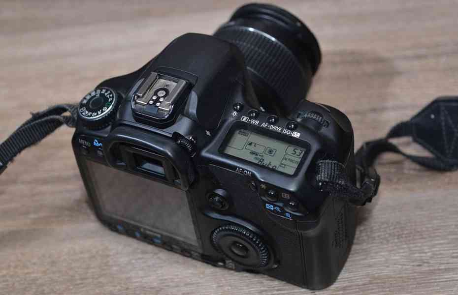 Canon EOS 40D + EF-S 18-55mm  IS II * 30000 Exp. - foto 6