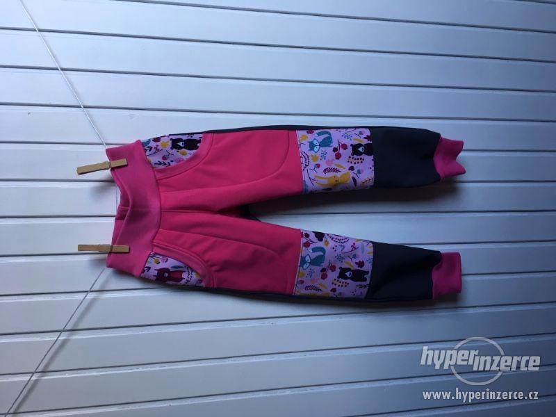 Softshell kalhoty 98/104 Skladem, Podzim/Zima - foto 1