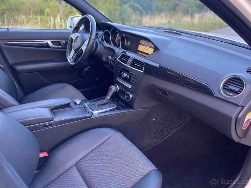 Mercedes-Benz Třídy C 2,5   250 CDI AMG Paket (2011) - foto 4