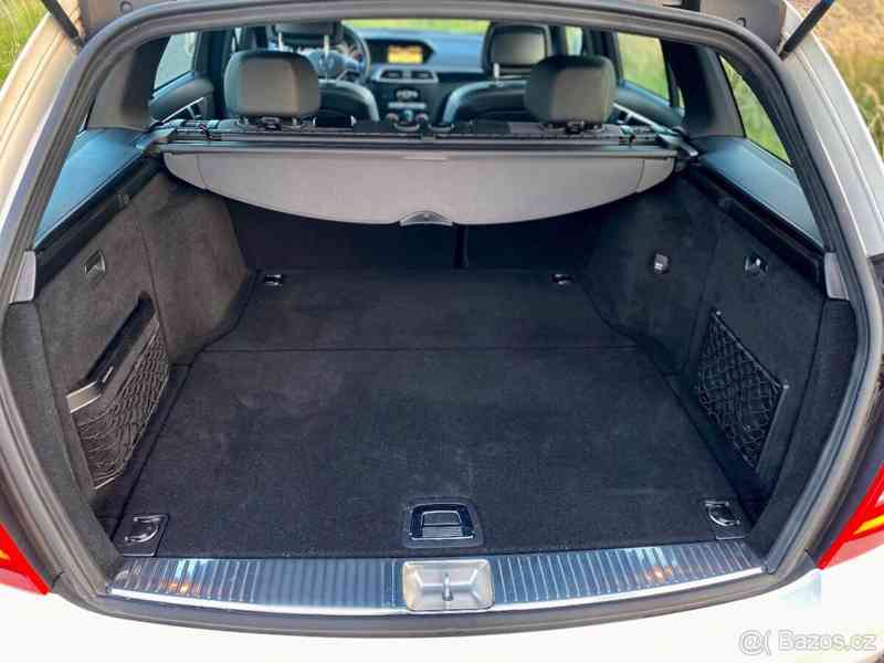 Mercedes-Benz Třídy C 2,5   250 CDI AMG Paket (2011) - foto 12