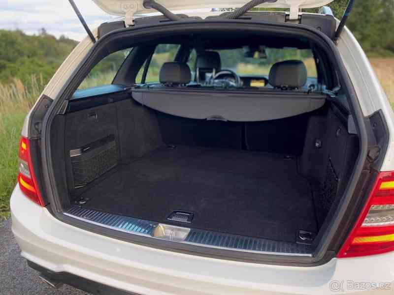 Mercedes-Benz Třídy C 2,5   250 CDI AMG Paket (2011) - foto 11