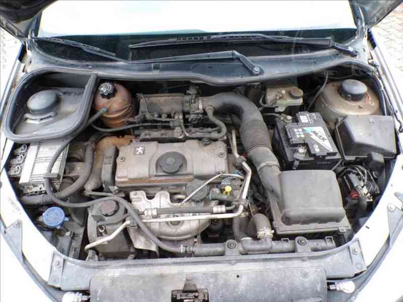 Peugeot 206 1,4 i - foto 14