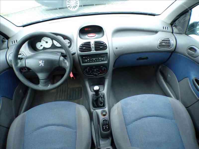 Peugeot 206 1,4 i - foto 6