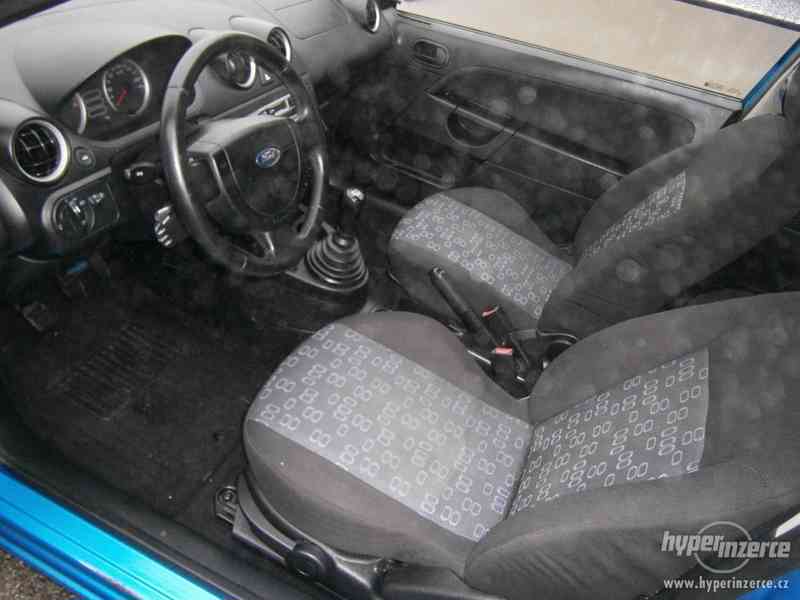 Ford Fiesta 1,2 klima+servo+serviska - foto 9