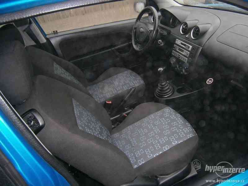 Ford Fiesta 1,2 klima+servo+serviska - foto 10