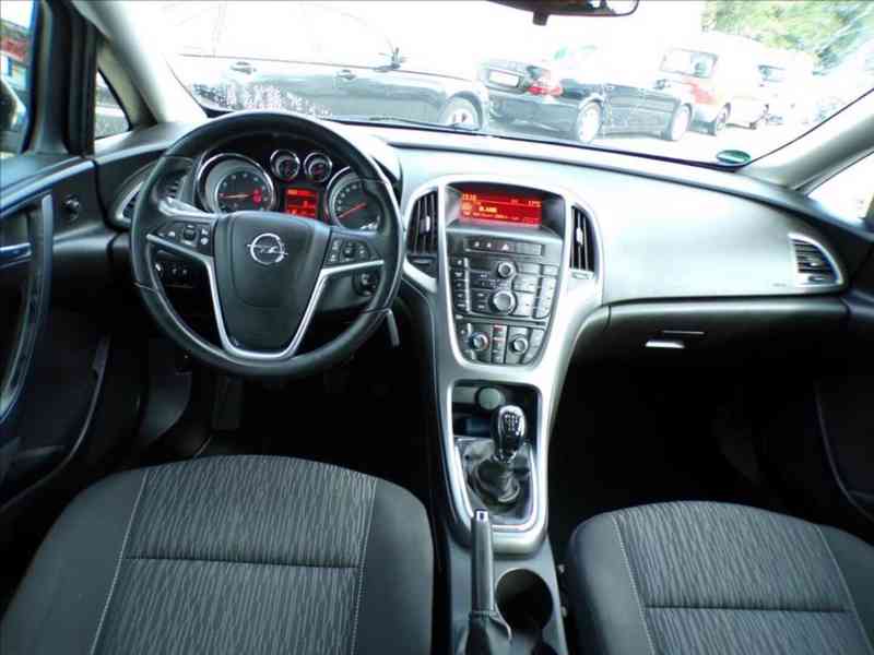 Opel Astra 1,6 16V NOVÉ ROZVODY! - foto 5