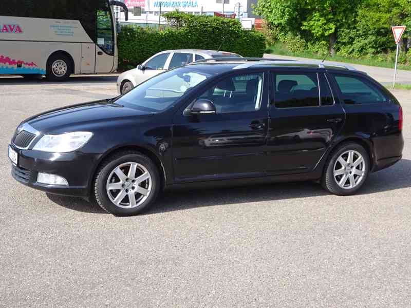 Škoda Octavia 2.0 TDI Combi r.v.2009 (103 kw) BMM  - foto 3