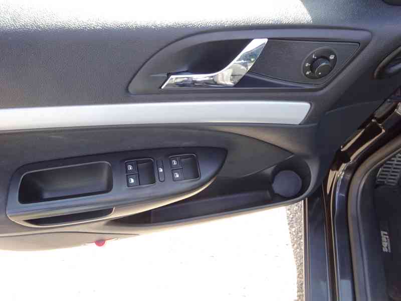 Škoda Octavia 2.0 TDI Combi r.v.2009 (103 kw) BMM  - foto 6