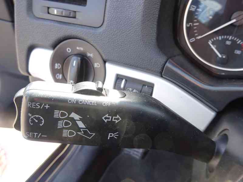 Škoda Octavia 2.0 TDI Combi r.v.2009 (103 kw) BMM  - foto 11