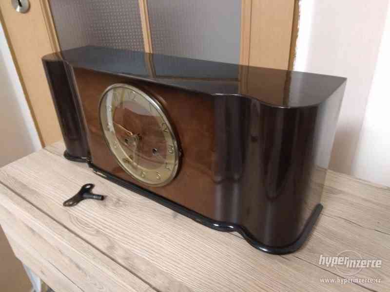 Starožitné krbové hodiny rok 1958 - foto 2