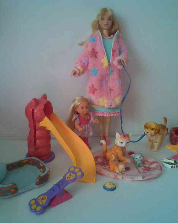 NOVÉ Barbie, pejsci, kočičky, oblečení - foto 2