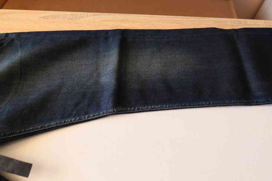 Diesel Black Gold Denim s visačkou vel. 31 - foto 3