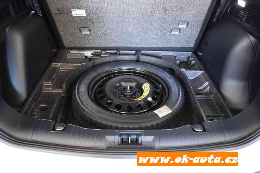 Ford Kuga 1.5 EBLUE TITANIUM 56 000 KM 2022-DPH  - foto 9